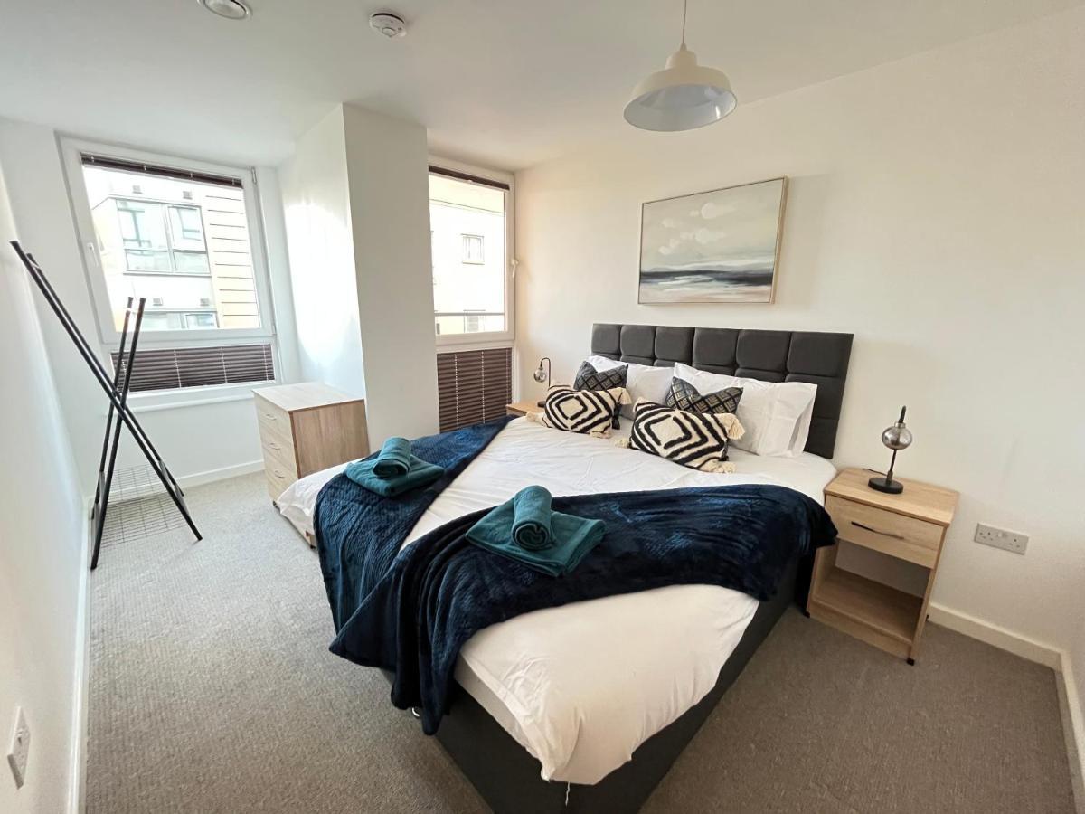 2 Bedroom, 2 Bathroom Modern Apartment Close To Ocean Village, Free Parking, Single Or Double Beds Southampton Exteriör bild