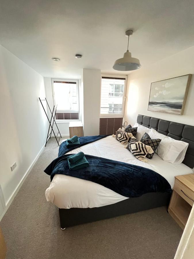 2 Bedroom, 2 Bathroom Modern Apartment Close To Ocean Village, Free Parking, Single Or Double Beds Southampton Exteriör bild